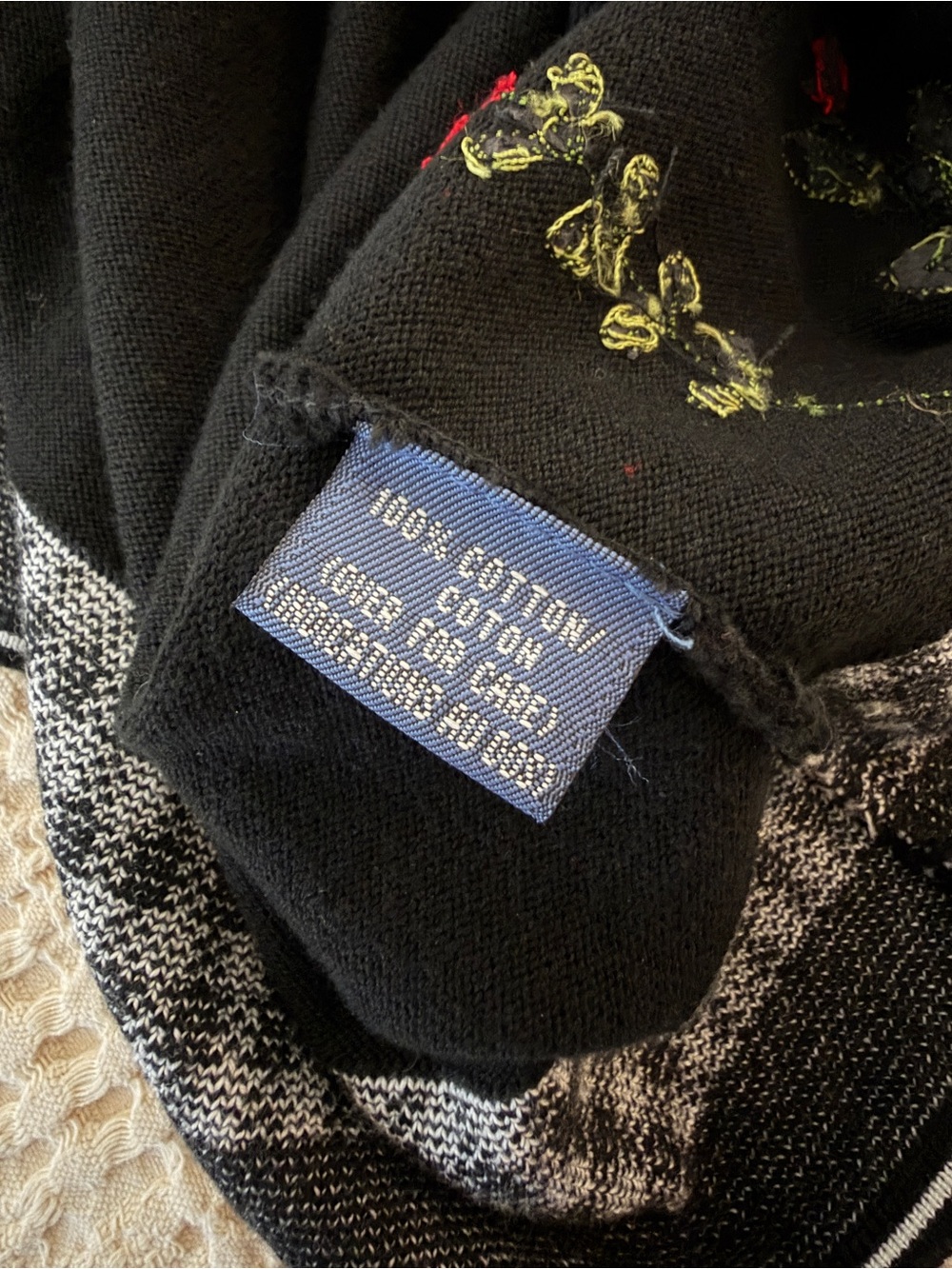 90s Vintage Black Vest Cottagecore - Picture 4 of 5